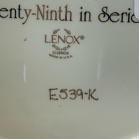 Lenox HOLIDAY ANNUAL CHRISTMAS PLATE Collector Plate 2019 29th Anniversary - Picture 8 of 11